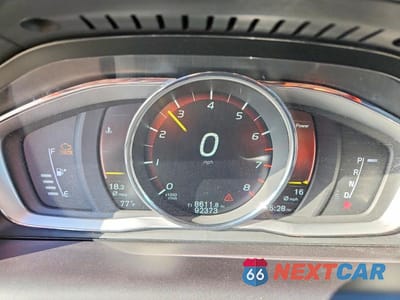 Zdjęcie 9 z 12 samochodu: 2017 VOLVO XC60 T5 DYNAMIC VIN:YV440MDR9H2109913 - miniatura