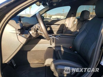 Zdjęcie 7 z 13 samochodu: 2025 BMW 530 I VIN:WBA43FJ07SCT58155 - miniatura