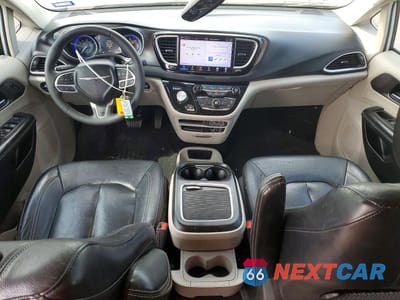 Zdjęcie 8 z 13 samochodu: 2022 CHRYSLER PACIFICA TOURING L VIN:2C4RC1BG2NR144645 - miniatura