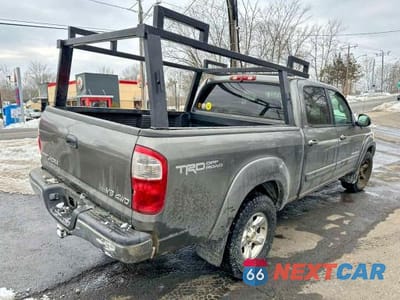 Trzecie zdjęcie samochodu z tyłu: 2005 TOYOTA TUNDRA DOUBLE CAB SR5 VIN:5TBDT44125S483698 - miniatura