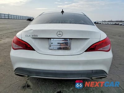 Zdjęcie 6 z 11 samochodu: 2018 MERCEDES-BENZ CLA 250 VIN:WDDSJ4EB2JN645816 - miniatura