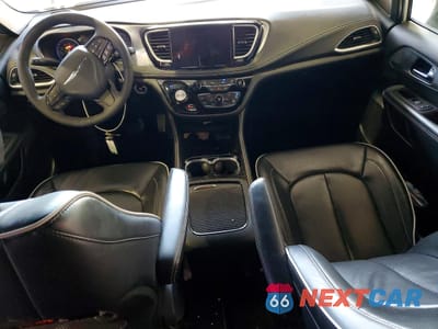 Zdjęcie 8 z 13 samochodu: 2025 CHRYSLER PACIFICA LIMITED VIN:2C4RC1GG1SR529831 - miniatura