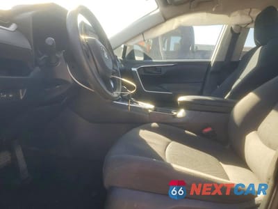 Zdjęcie 7 z 12 samochodu: 2019 TOYOTA RAV4 LE VIN:2T3H1RFV1KW030307 - miniatura