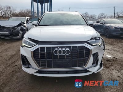 Piąte zdjęcie samochodu w środku: 2023 AUDI Q3 PREMIUM S LINE 45 VIN:WA1DECF37P1113772 - miniatura