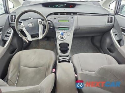 Zdjęcie 8 z 12 samochodu: 2010 TOYOTA PRIUS VIN:JTDKN3DU6A0172060 - miniatura