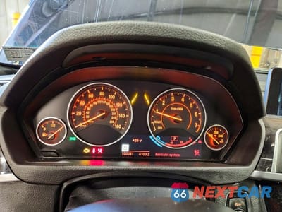 Zdjęcie 9 z 11 samochodu: 2018 BMW 330 XI VIN:WBA8D9C57JA616080 - miniatura