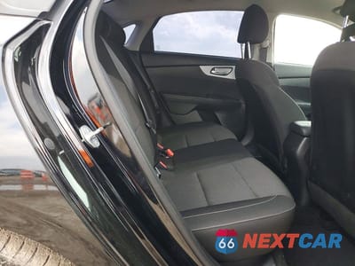 Zdjęcie 10 z 12 samochodu: 2023 KIA FORTE LX VIN:3KPF24AD1PE630253 - miniatura