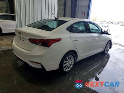 Trzecie zdjęcie samochodu z tyłu: 2022 HYUNDAI ACCENT SEL VIN:3KPC24A66NE164370 - miniatura