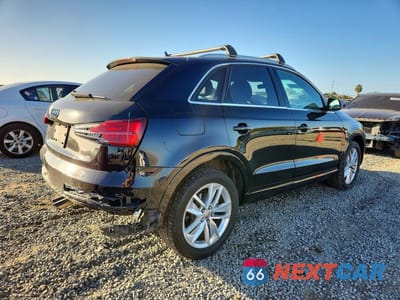Trzecie zdjęcie samochodu z tyłu: 2016 AUDI Q3 PREMIUM PLUS VIN:WA1BFCFS0GR017155 - miniatura