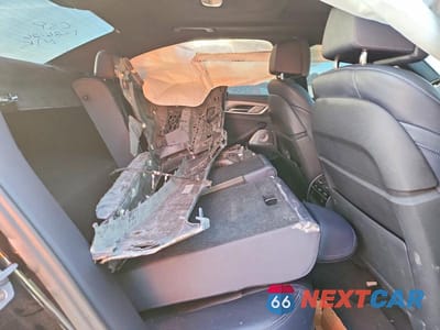 Zdjęcie 10 z 12 samochodu: 2018 BMW M550XI VIN:WBAJB9C56JB049247 - miniatura