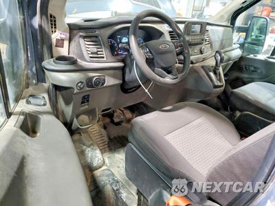 Zdjęcie 8 z 12 samochodu: 2021 FORD TRANSIT 250 DELIVERY VAN VIN:1FTBR3X82MKA57810 - miniatura