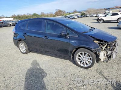Czwarte zdjęcie samochodu z boku: 2012 TOYOTA PRIUS V VIN:JTDZN3EU9C3023446 - miniatura
