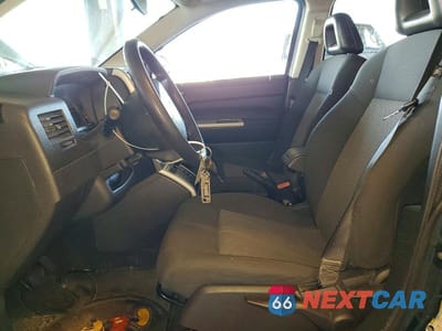 Zdjęcie 7 z 13 samochodu: 2008 JEEP COMPASS SPORT VIN:1J8FT47WX8D644444 - miniatura