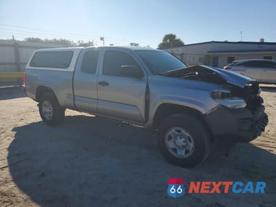 Czwarte zdjęcie samochodu z boku: 2017 TOYOTA TACOMA SR VIN:5TFRX5GN3HX087266 - miniatura