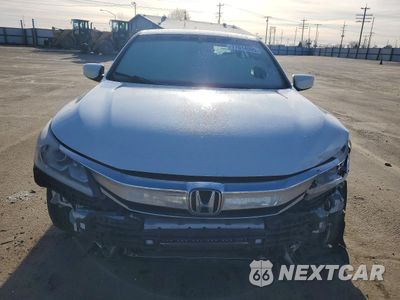 Piąte zdjęcie samochodu w środku: 2017 HONDA ACCORD LX VIN:1HGCR2F39HA125991 - miniatura