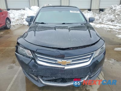 Piąte zdjęcie samochodu w środku: 2018 CHEVROLET IMPALA LT VIN:2G1105S31J9169355 - miniatura