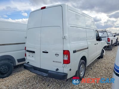 Trzecie zdjęcie samochodu z tyłu: 2020 NISSAN NV 2500 DELIVERY VAN VIN:1N6BF0LY2LN806872 - miniatura