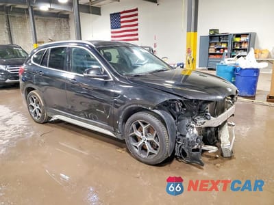 Czwarte zdjęcie samochodu z boku: 2018 BMW X1 XDRIVE28I VIN:WBXHT3C33J5F89783 - miniatura