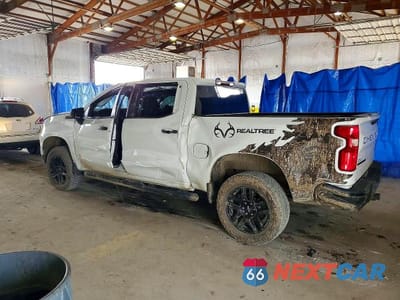 Drugie zdjęcie samochodu z przodu: 2022 CHEVROLET SILVERADO K1500 TRAIL BOSS CUSTOM VIN:3GCPDCED4NG580310 - miniatura