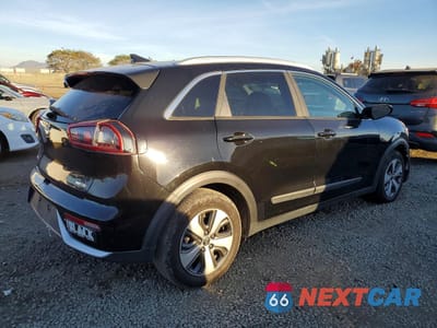 Trzecie zdjęcie samochodu z tyłu: 2017 KIA NIRO EX VIN:KNDCC3LC1H5079169 - miniatura