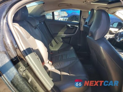 Zdjęcie 10 z 13 samochodu: 2013 VOLVO S60 T5 VIN:YV1612FS8D1227684 - miniatura