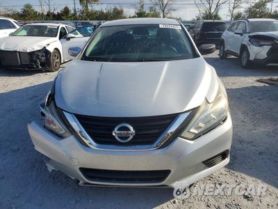 Piąte zdjęcie samochodu w środku: 2018 NISSAN ALTIMA 2.5 S VIN:1N4AL3APXJC117244 - miniatura