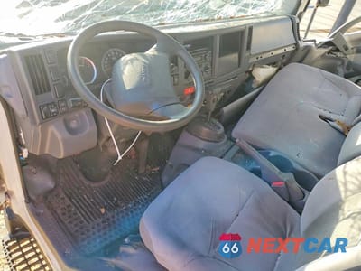 Zdjęcie 8 z 13 samochodu: 2019 ISUZU NPR HD BOX TRUCK VIN:JALC4W161K7007541 - miniatura