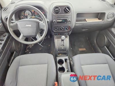 Zdjęcie 8 z 12 samochodu: 2009 JEEP COMPASS SPORT VIN:1J4FT47B69D123530 - miniatura