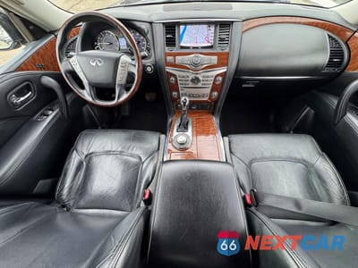 Zdjęcie 9 z 11 samochodu: 2019 INFINITI QX80 LUXE VIN:JN8AZ2NE5K9226385 - miniatura