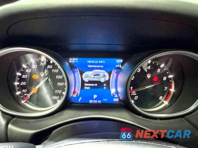 Zdjęcie 8 z 10 samochodu: 2017 MASERATI LEVANTE LUXURY VIN:ZN661XUL3HX264223 - miniatura