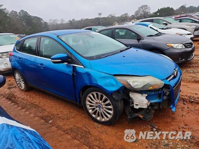 Czwarte zdjęcie samochodu z boku: 2012 FORD FOCUS TITA VIN:1FAHP3N25CL230197 - miniatura