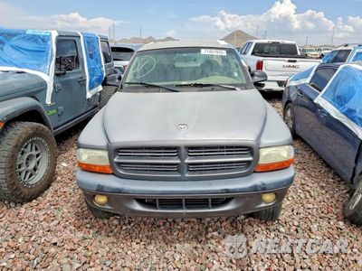 Piąte zdjęcie samochodu w środku: 2002 DODGE DAKOTA QUAD SPORT VIN:1B7HG38N52S697219 - miniatura
