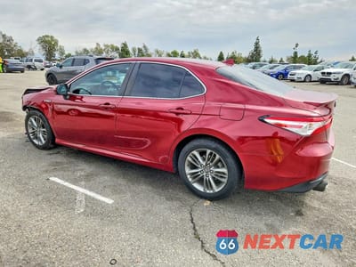 Drugie zdjęcie samochodu z przodu: 2019 TOYOTA CAMRY HYBRID LE VIN:4T1B31HK3KU512161 - miniatura