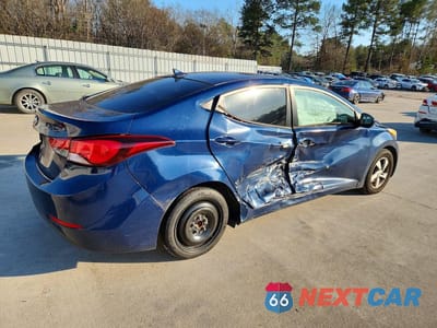 Trzecie zdjęcie samochodu z tyłu: 2015 HYUNDAI ELANTRA SE VIN:5NPDH4AE9FH649092 - miniatura