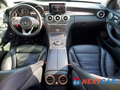 Zdjęcie 8 z 11 samochodu: 2017 MERCEDES-BENZ C 300 4MATIC VIN:55SWF4KB5HU179369 - miniatura