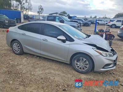 Czwarte zdjęcie samochodu z boku: 2017 CHEVROLET CRUZE LS VIN:1G1BC5SM1H7155066 - miniatura