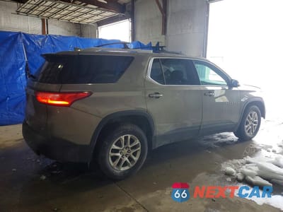 Trzecie zdjęcie samochodu z tyłu: 2018 CHEVROLET TRAVERSE LT VIN:1GNEVGKW6JJ212969 - miniatura