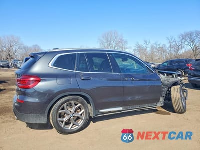 Trzecie zdjęcie samochodu z tyłu: 2021 BMW X3 SDRIVE30I VIN:5UXTY3C06M9F02503 - miniatura