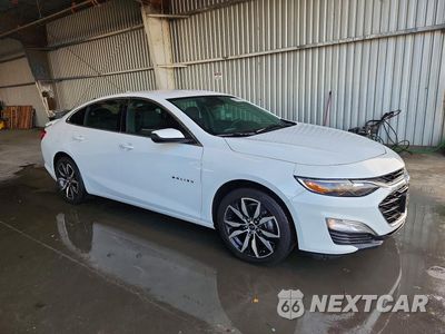 Czwarte zdjęcie samochodu z boku: 2025 CHEVROLET MALIBU RS VIN:1G1ZG5ST7SF107661 - miniatura