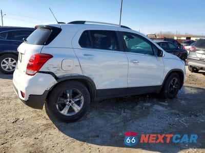 Trzecie zdjęcie samochodu z tyłu: 2019 CHEVROLET TRAX 1LT VIN:KL7CJLSB5KB750525 - miniatura