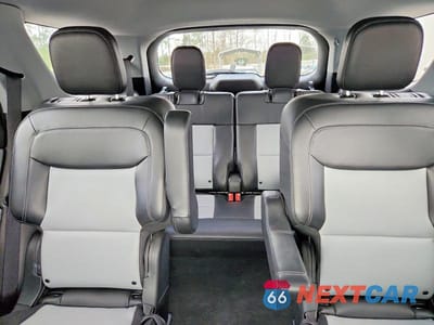Zdjęcie 10 z 13 samochodu: 2022 FORD EXPLORER XLT VIN:1FMSK8DH1NGB28873 - miniatura