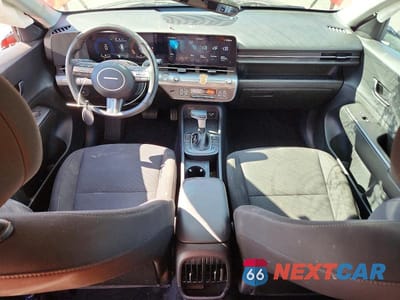 Zdjęcie 8 z 12 samochodu: 2025 HYUNDAI KONA SEL VIN:KM8HB3AB9SU325364 - miniatura
