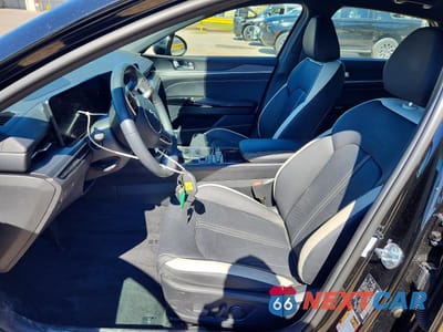 Zdjęcie 7 z 12 samochodu: 2025 KIA K5 GT-LINE VIN:KNAG64J79S5382774 - miniatura