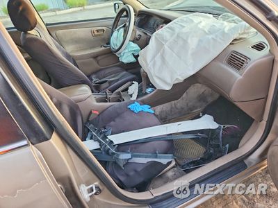 Zdjęcie 13 z 14 samochodu: 1999 TOYOTA CAMRY CE VIN:4T1BG22K5XU522118 - miniatura