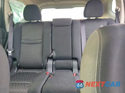 Zdjęcie 10 z 13 samochodu: 2017 NISS ROGUE S VIN:KNMAT2MV2HP524508 - miniatura