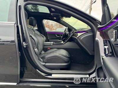 Piąte zdjęcie samochodu w środku: 2022 MERCEDES-BENZ S 500 4MATIC VIN:W1K6G6DBXNA066843 - miniatura