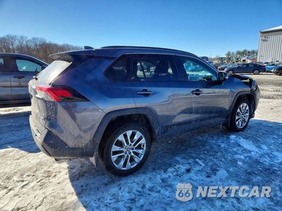 Trzecie zdjęcie samochodu z tyłu: 2021 TOYOTA RAV4 XLE PREMIUM VIN:2T3A1RFV7MC152496 - miniatura