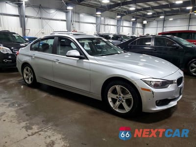 Czwarte zdjęcie samochodu z boku: 2015 BMW 320 I XDRIVE VIN:WBA3C3G56FNT53410 - miniatura