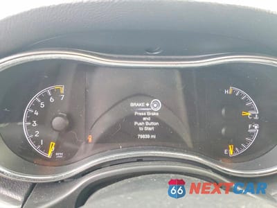 Zdjęcie 9 z 11 samochodu: 2019 JEEP GRAND CHEROKEE LAREDO VIN:1C4RJFAG7KC590198 - miniatura