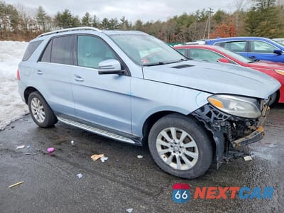 Czwarte zdjęcie samochodu z boku: 2016 MERCEDES-BENZ GLE 300D 4MATIC VIN:4JGDA0EB8GA689021 - miniatura